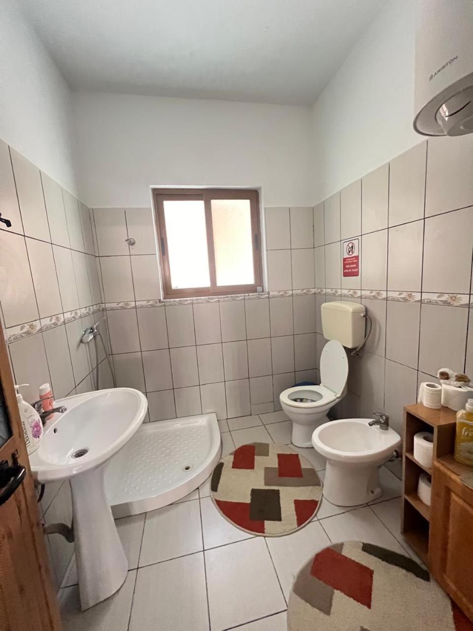 David Guesthouse Shkoder Luaran gambar