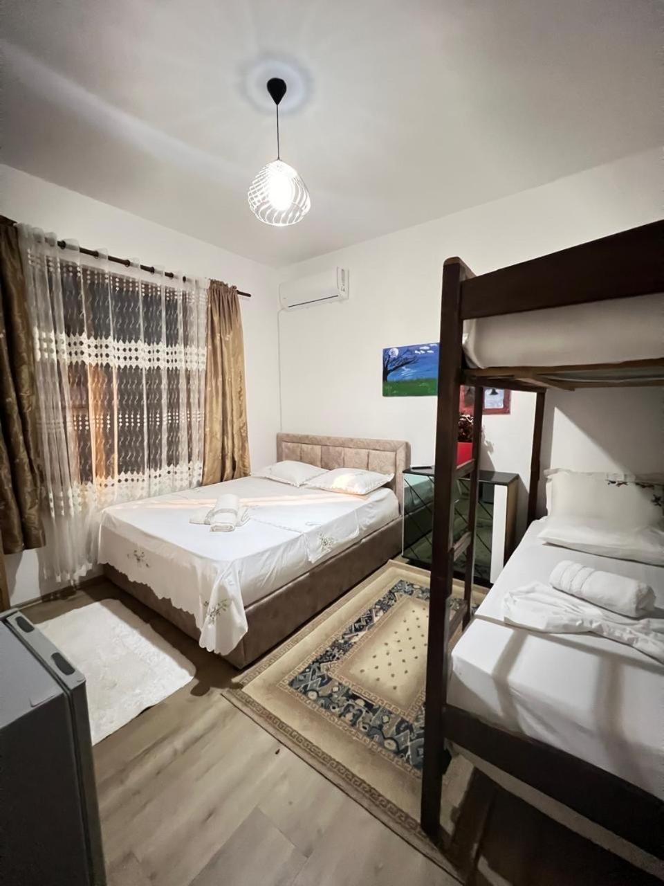David Guesthouse Shkoder Luaran gambar