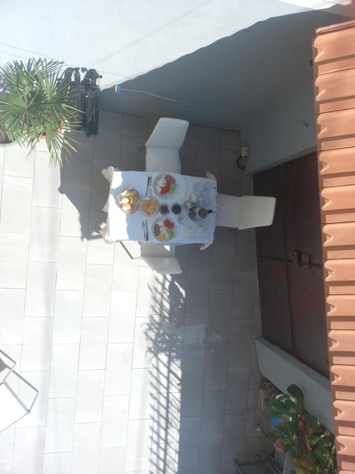 David Guesthouse Shkoder Luaran gambar